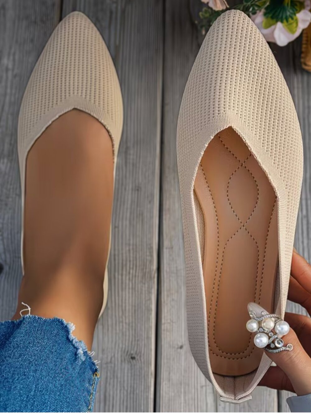 Pointed Toe Flats - Wheat (Eur 38)